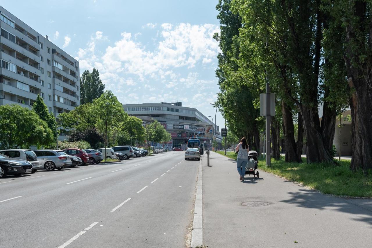 Neu Zentral Und Ruhig An Der U2 / Stadion Wenen Buitenkant foto